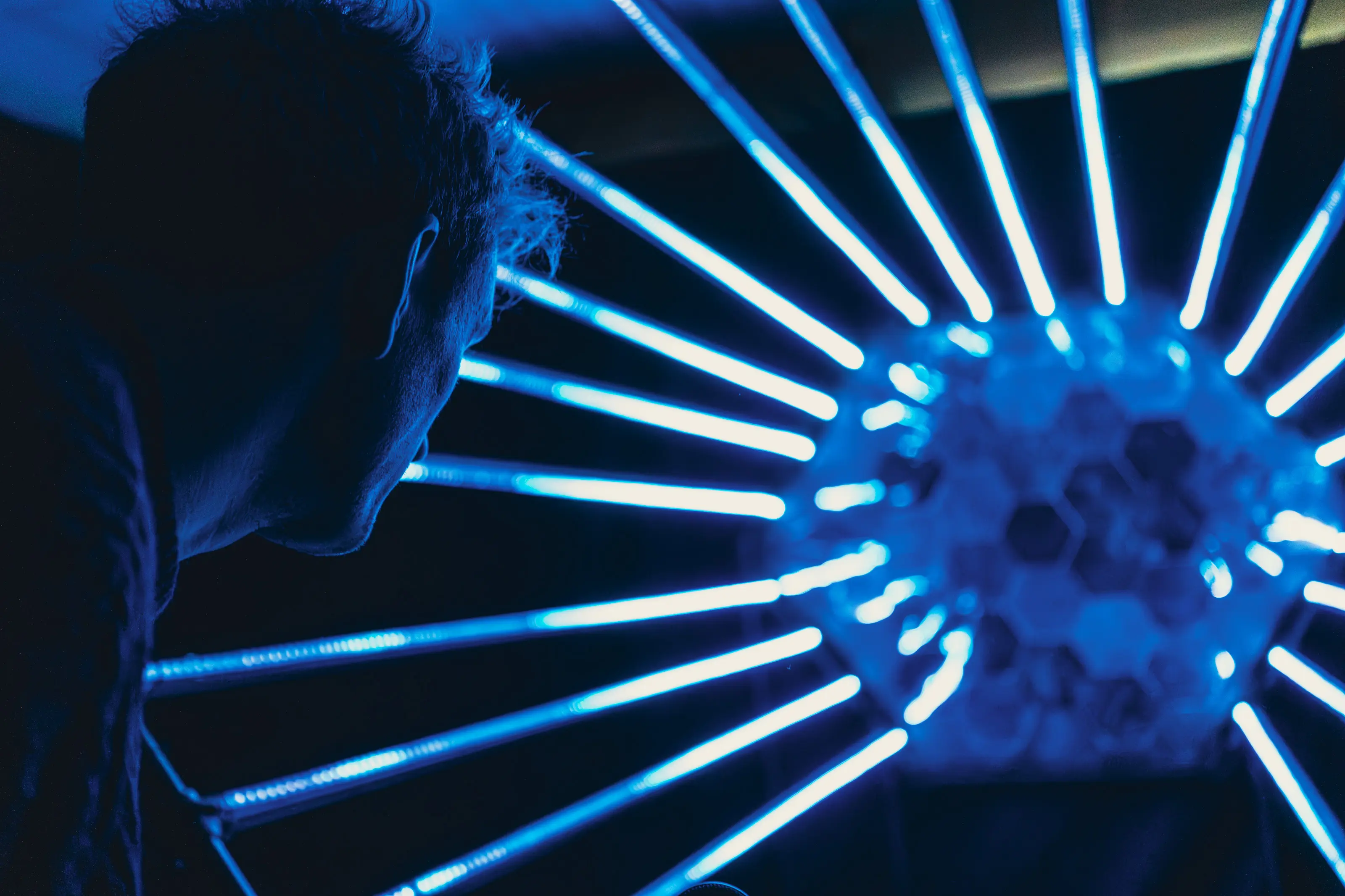 Participant facing illuminated radial installation